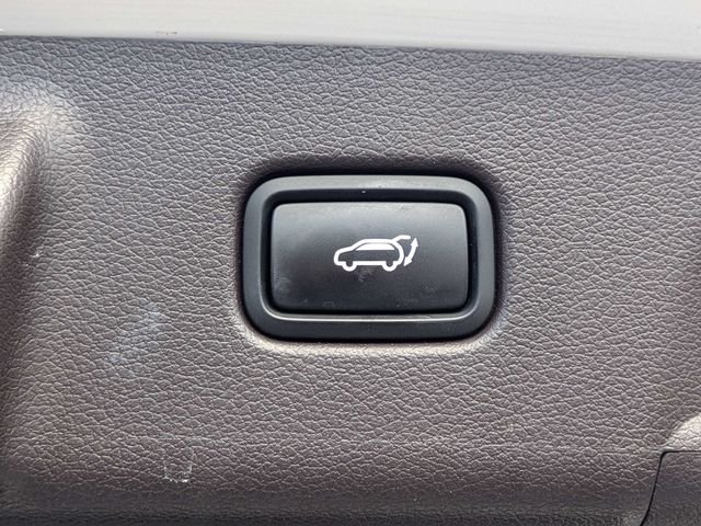 Used 2020 White Hyundai Limited image 13
