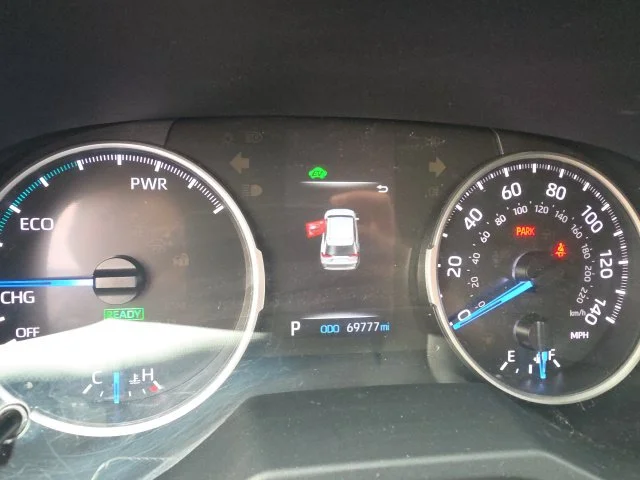 Used 2021 Gray Toyota LE image 12