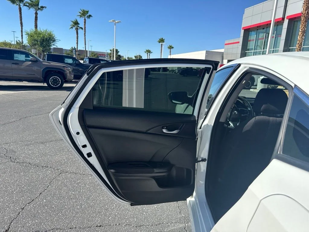 Used 2017 White Honda EX image 17