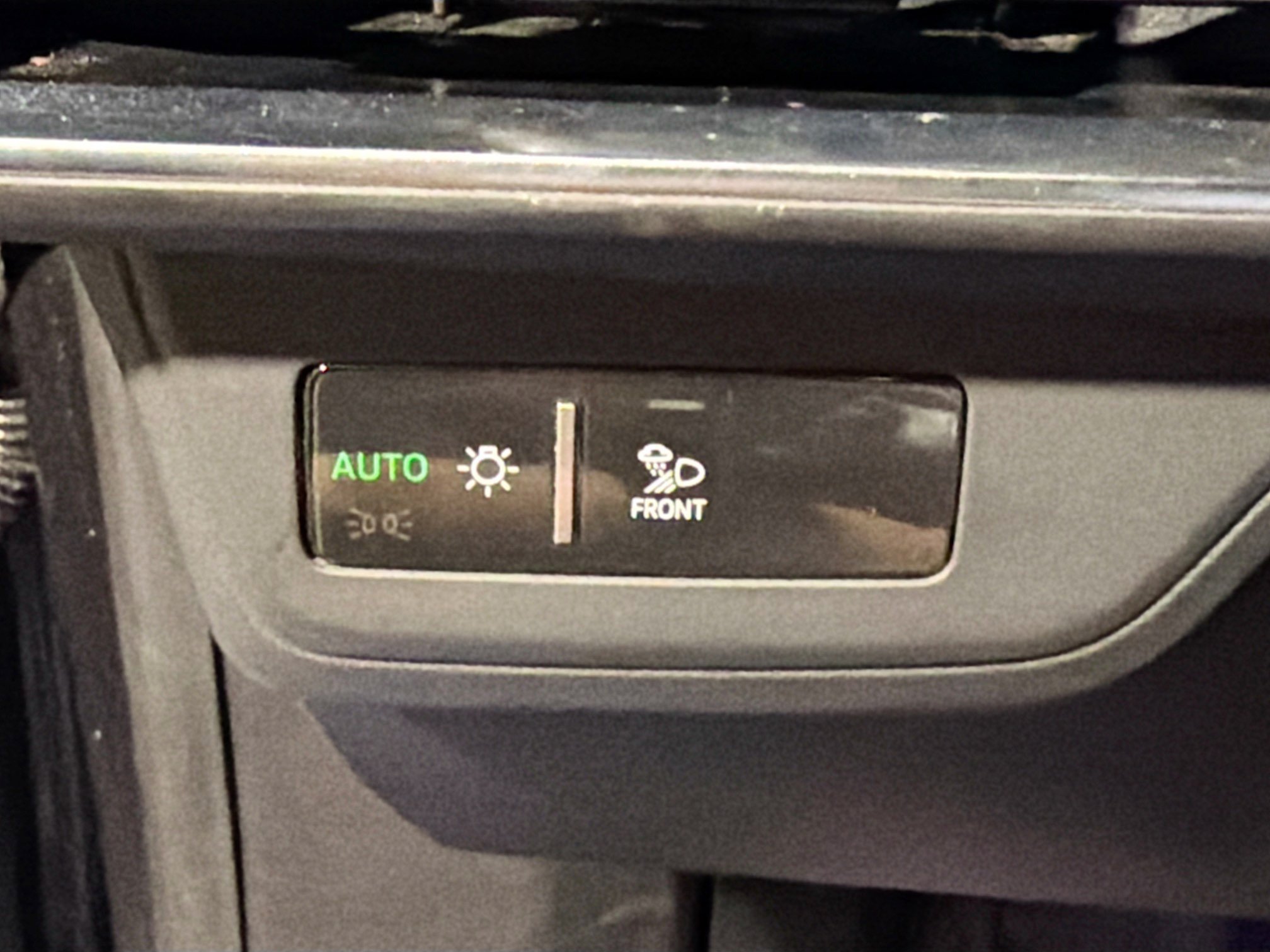 Used 2024 Daytona Gray Pearl Effect Audi Premium Plus image 33