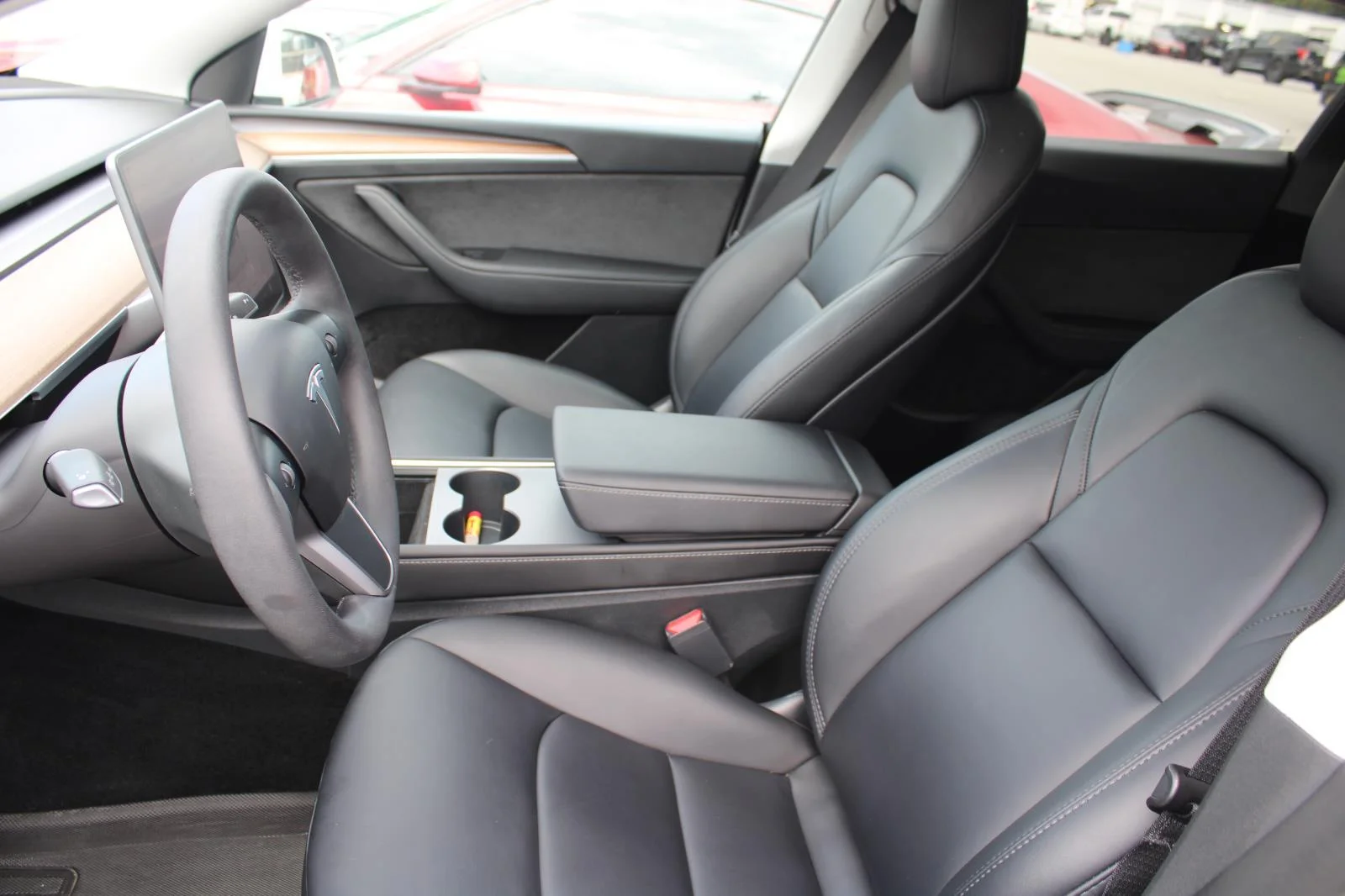 Used 2023  Tesla Performance image 8