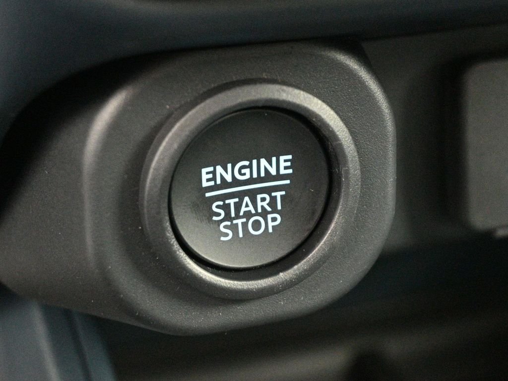 New 2026 Oxford White Ford Lariat image 13