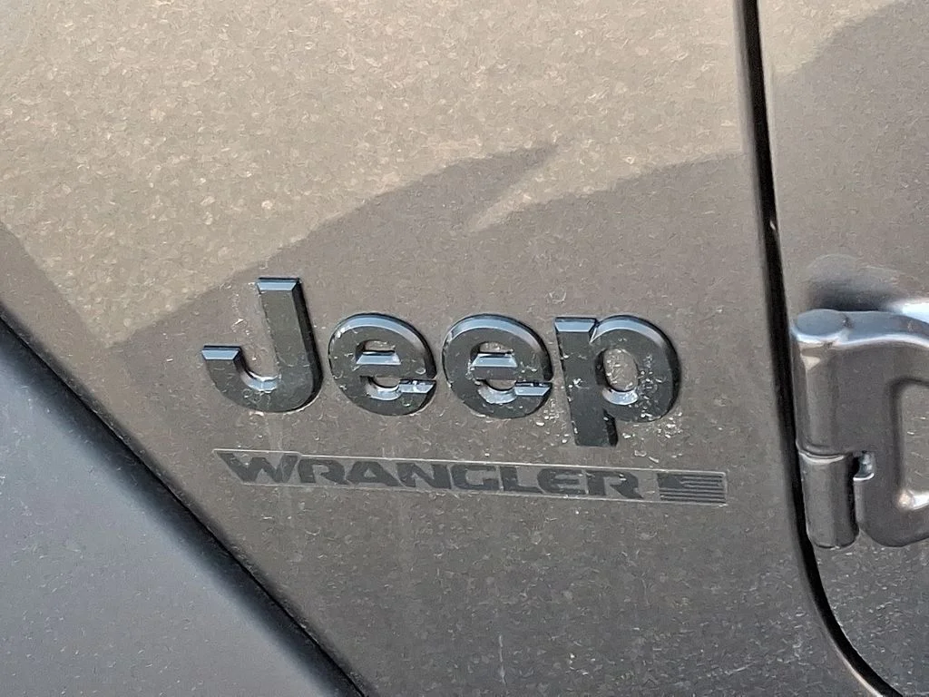 New 2026 Granite Crystal Metallic Clearcoat Jeep Willys image 15