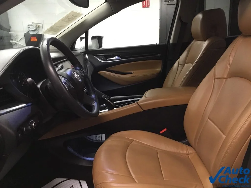 Used 2018 White Buick Essence image 25