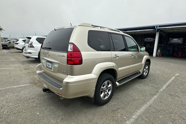 Used 2009 Gold Lexus 470 image 5