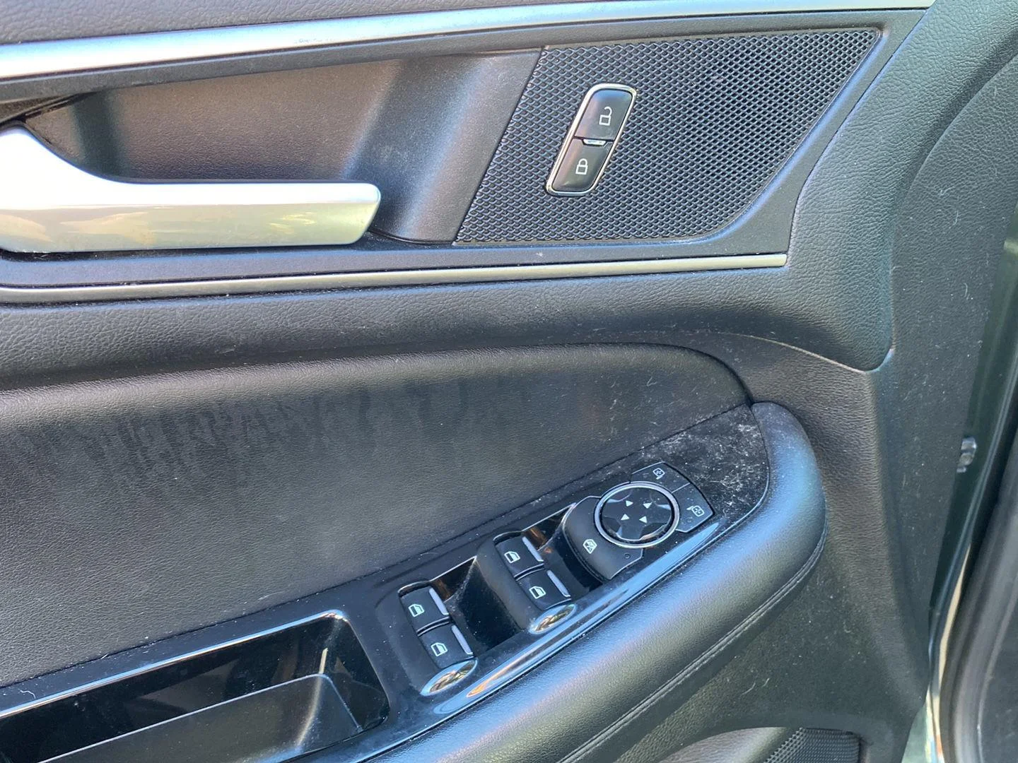 Used 2015 Guard Ford SEL image 15
