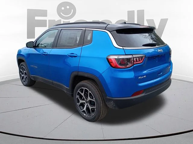New 2026 Hydro Blue Pearl-Coat Exterior Paint Jeep Limited image 7