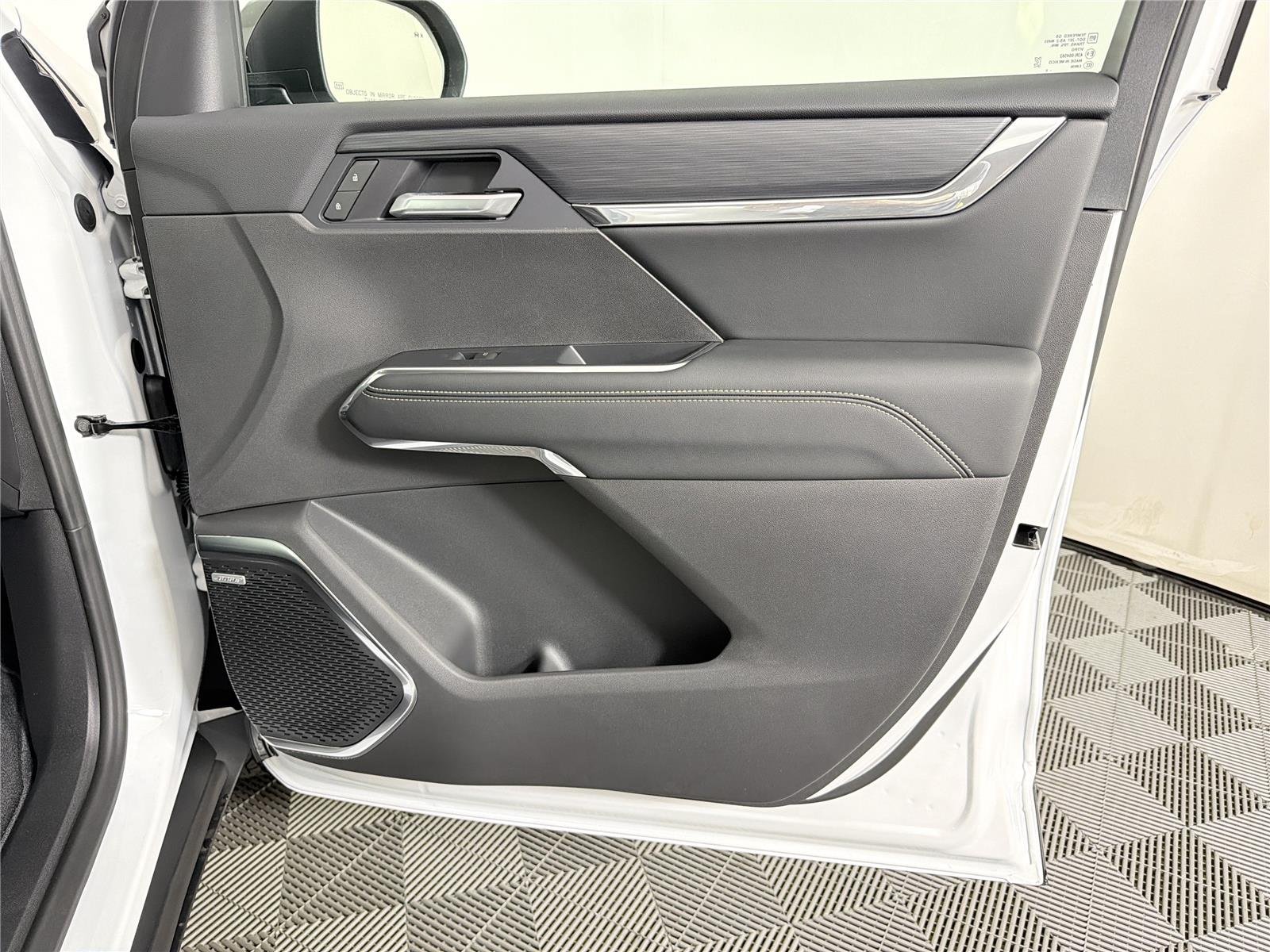 2026 GMC Acadia Elevation - Photo 13