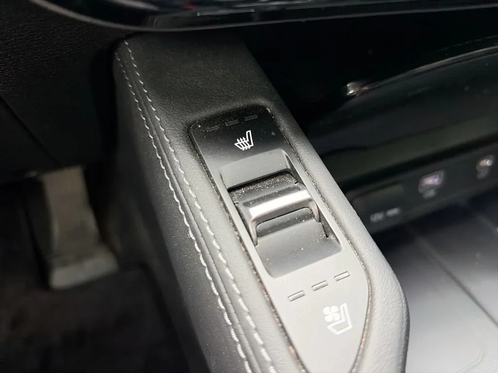 Used 2024 Silver Kia EX image 22