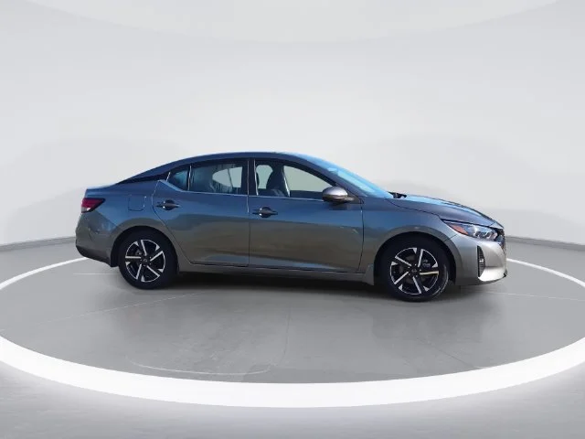 Used 2024 Gray Nissan SV image 9