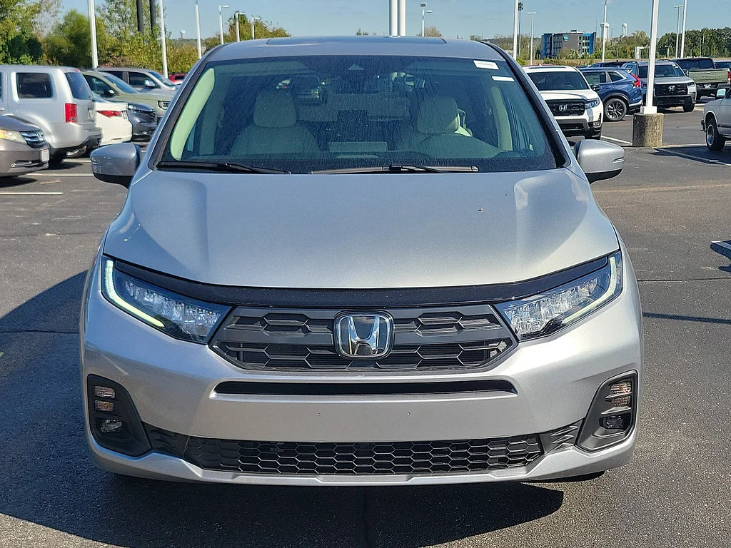 New 2027 Solar Silver Metallic Honda EX-L image 2