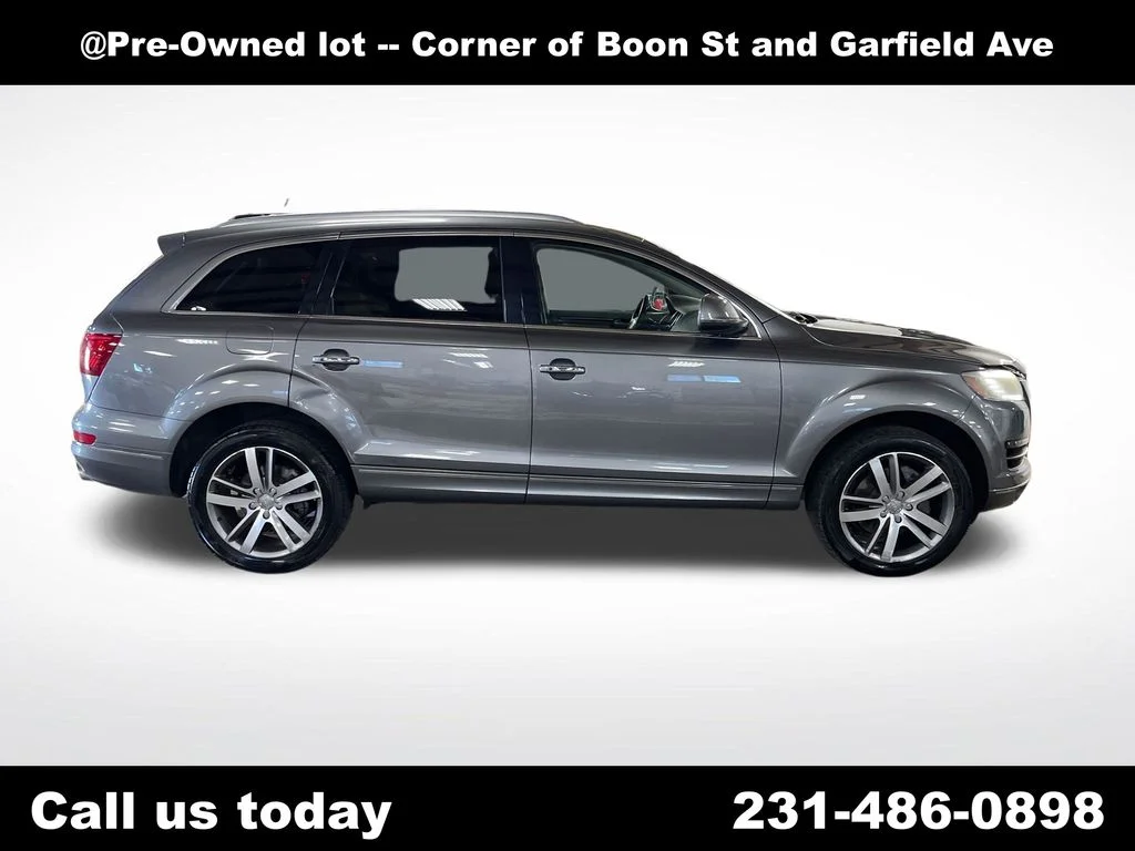 Used 2013  Audi  image 6