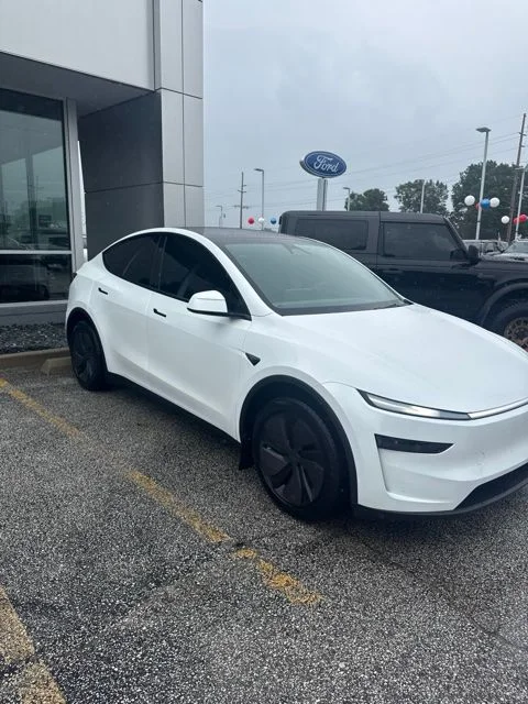 Used 2026 White Tesla Long Range image 3