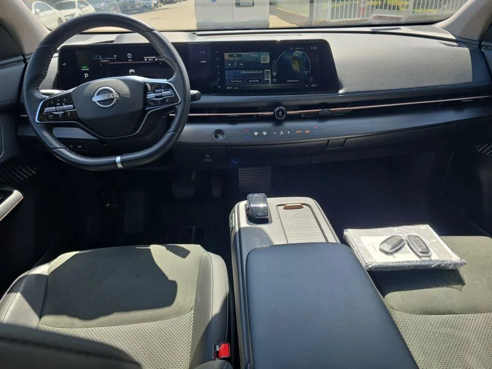 Used 2023 Boulder Gray Pearl/Black Diamond Pearl Nissan EVOLVE+ image 3
