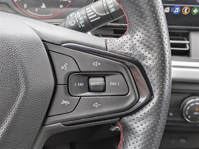 2025 Chevrolet Trax RS - Photo 24
