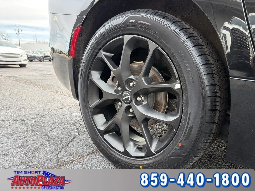 Used 2025 Black Chrysler Limited image 42