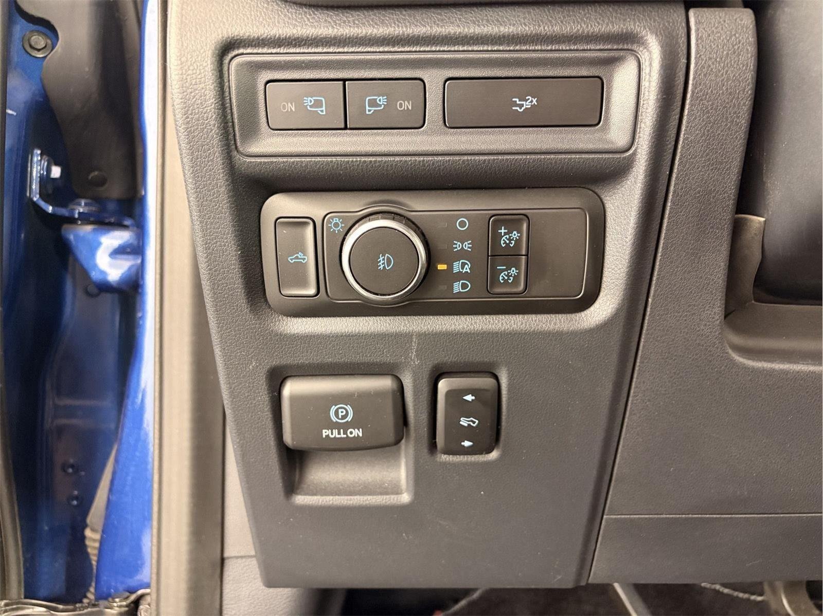 Used 2022 Atlas Blue Ford Tremor image 30