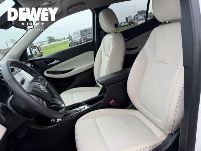 Used 2022 Summit White Buick Select image 10