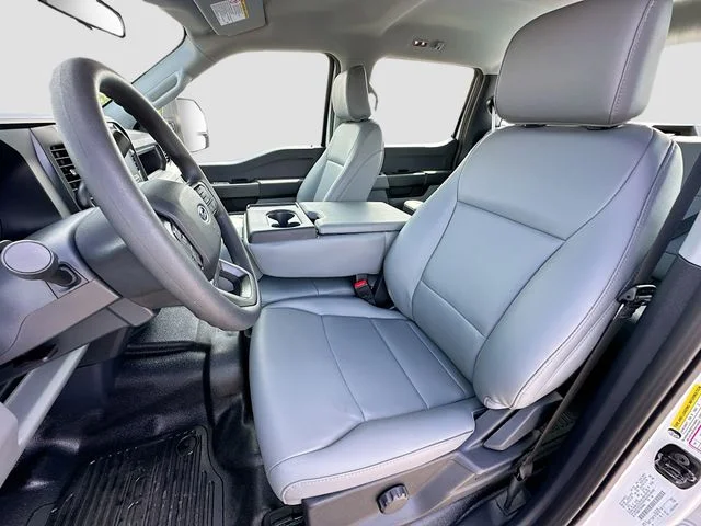New 2026 Oxford White Ford XL image 14