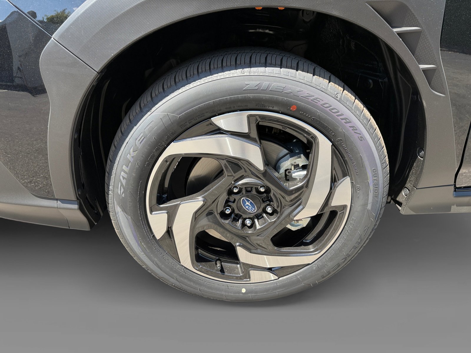 New 2026 CRYSTAL BLACK SILICA Subaru Limited Hybrid image 9