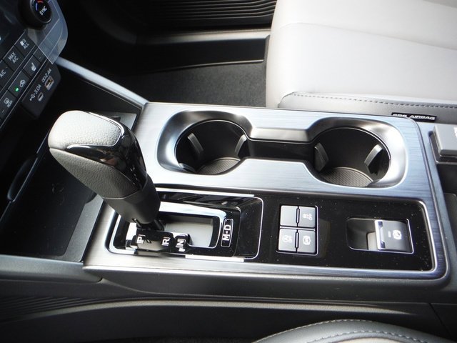 New 2026 CRYSTAL WHITE PEARL Subaru Premium image 18