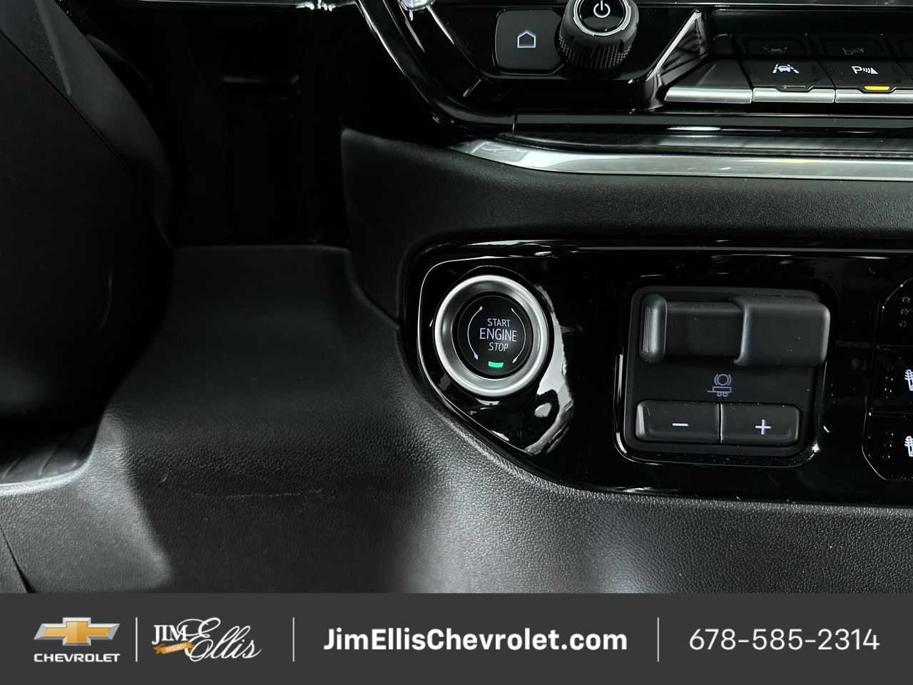 2025 Chevrolet Silverado 1500 LTZ - Photo 34