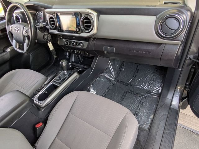 Used 2018 Magnetic Gray Metallic Toyota SR5 image 27