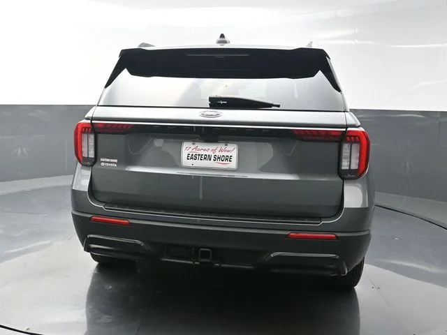 Used 2025 Gray Ford ST-Line image 6