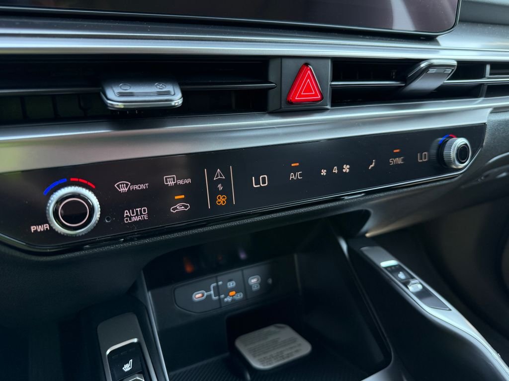 New 2026 Wolf Gray Kia S image 29