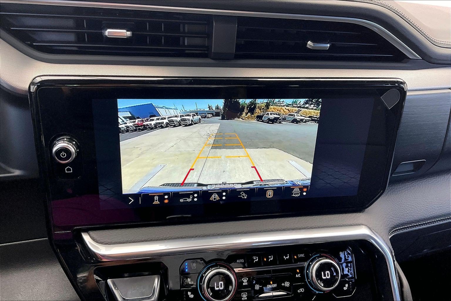 2026 GMC Sierra 1500 Denali - Photo 13