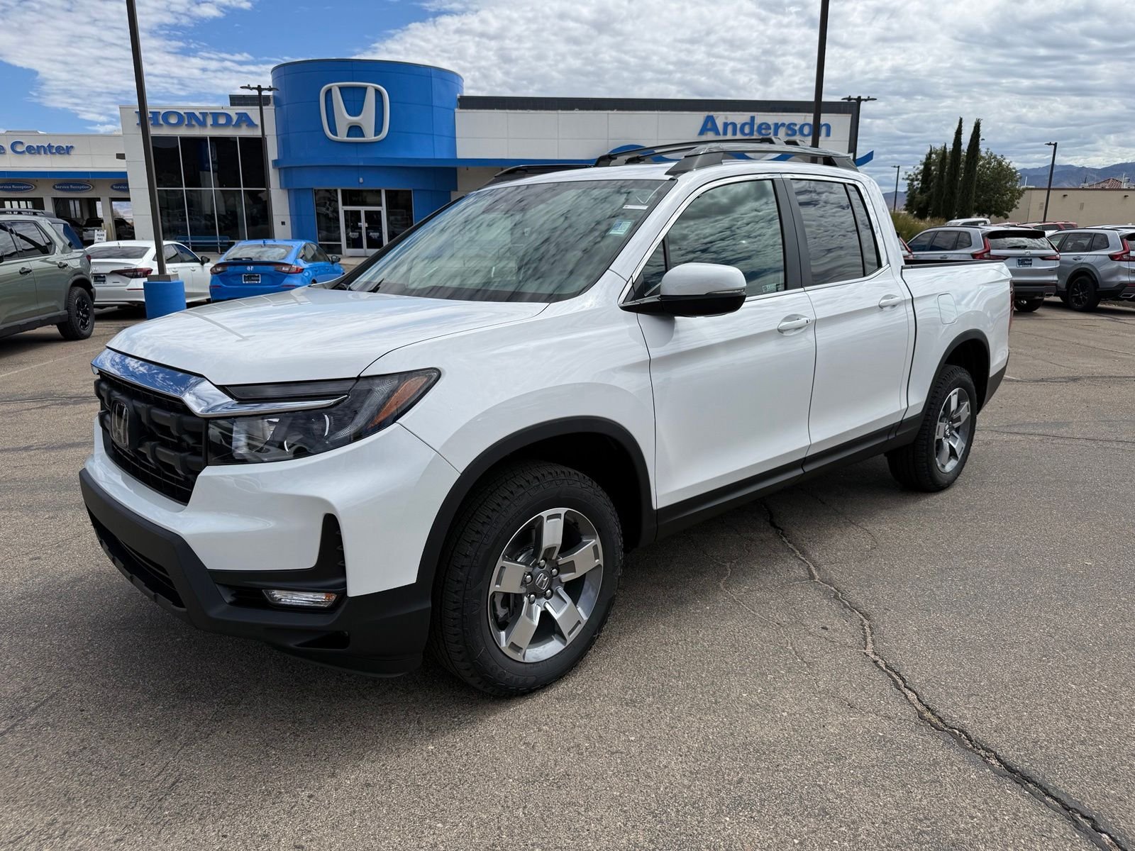 New 2026 Platinum White Pearl Honda RTL image 1