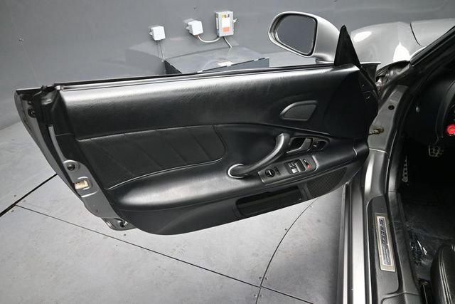 Used 2005  Honda Base image 16
