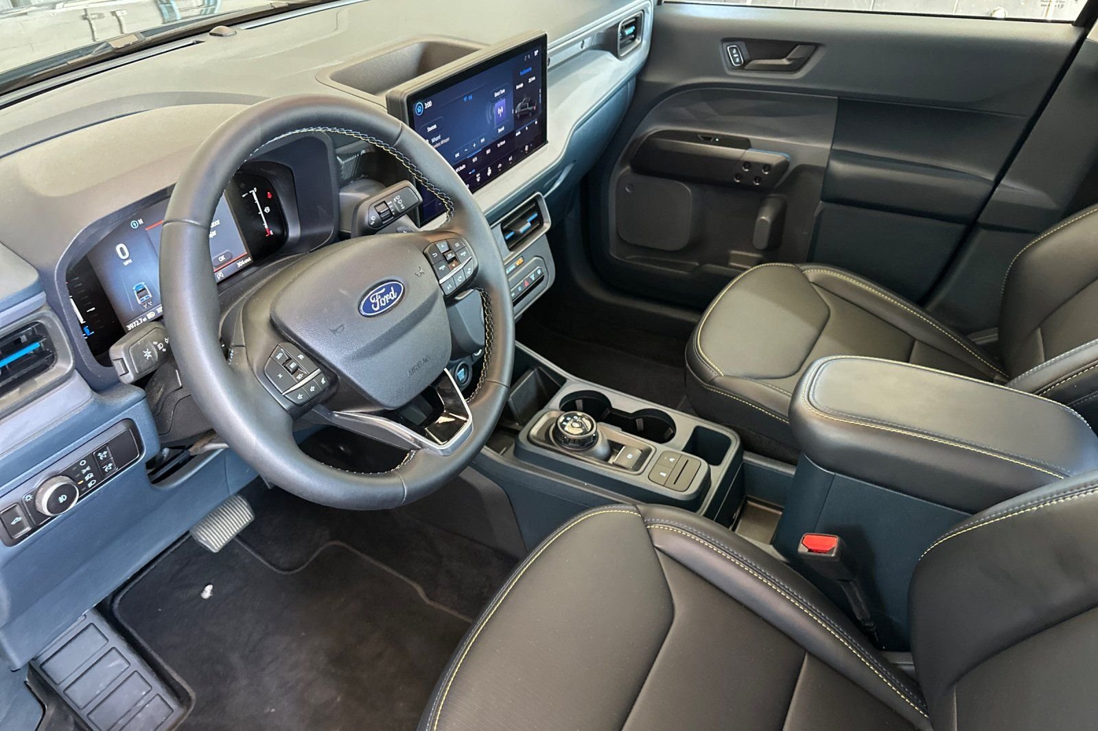 Used 2026 Black Ford Lobo Standard image 9