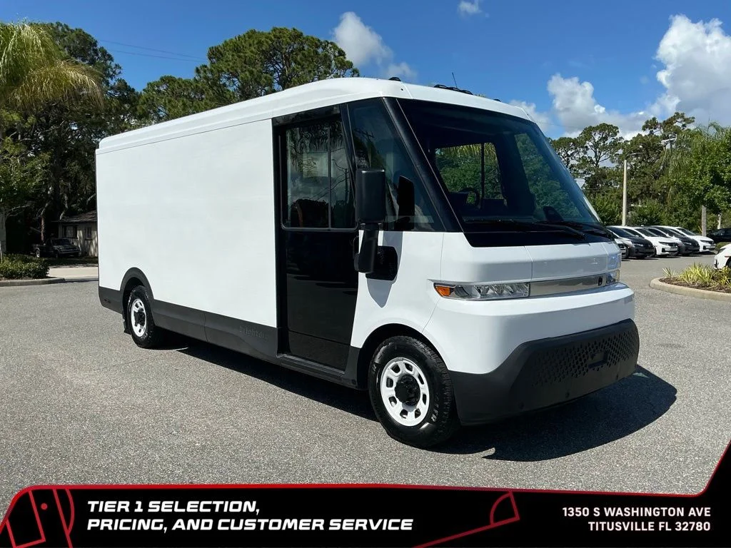 Used 2024 White BrightDrop Base image 2