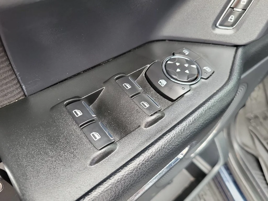 Used 2021 Blue Ford XLT image 22