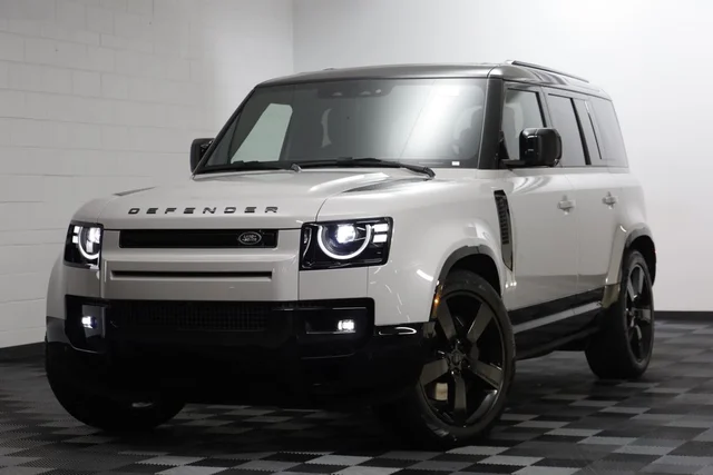 2026 Land Rover Defender 110 X-Dynamic SE