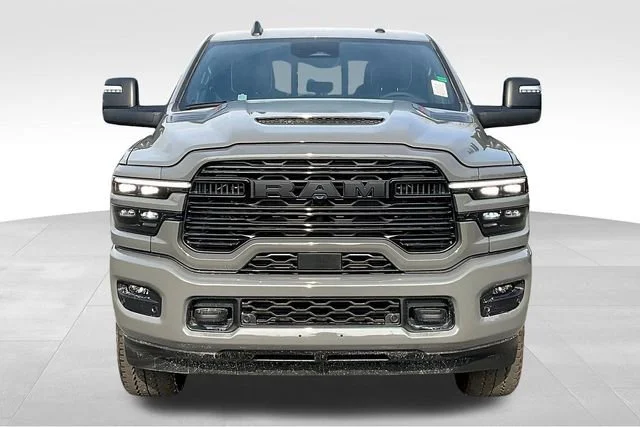 New 2026 Ceramic Gray Clear-Coat Exterior Paint RAM Laramie image 12