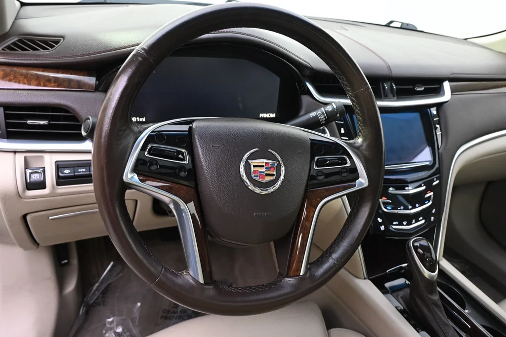 Used 2013 SILVER COAST METALLIC Cadillac Premium image 12