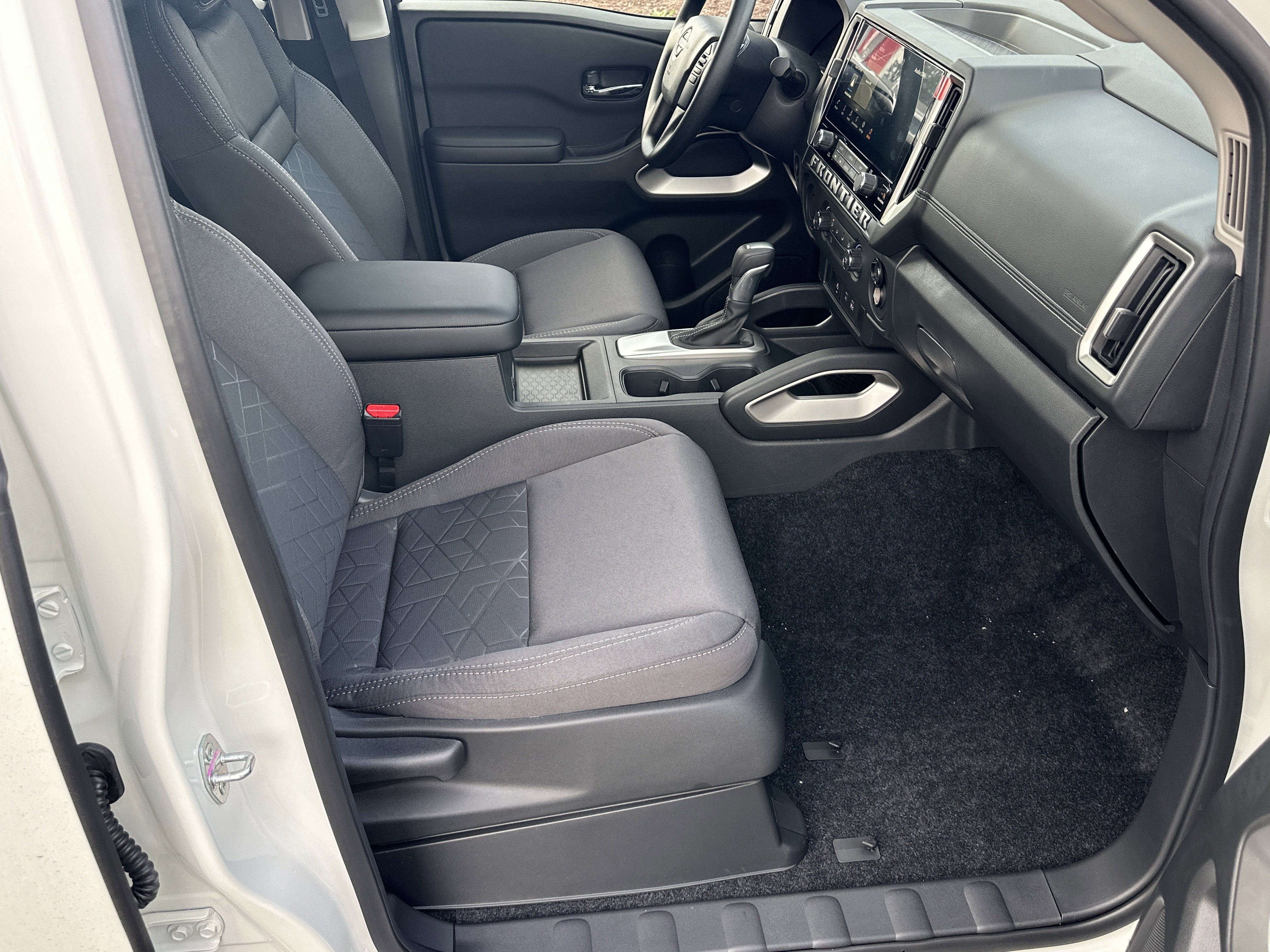 New 2026 Glacier White Nissan Crew Cab SV Long Bed image 14