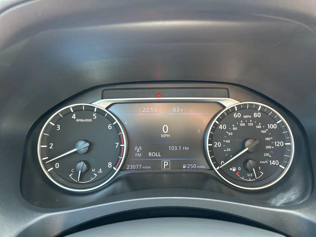 Used 2025 Gray Nissan 2.5 SR image 24