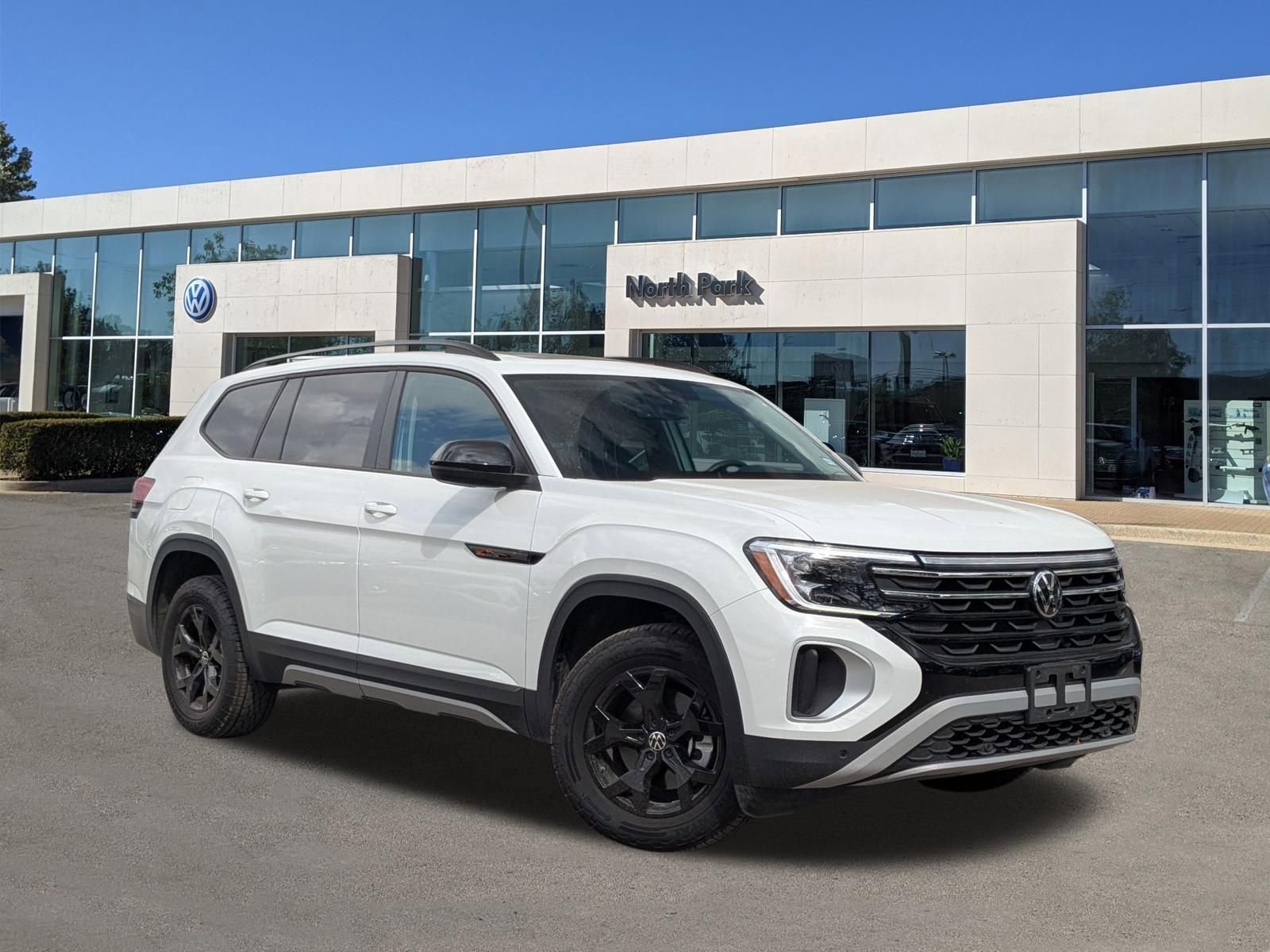 2025 Volkswagen Atlas 2.0T Atlas Peak Edition 4MOTION's photo