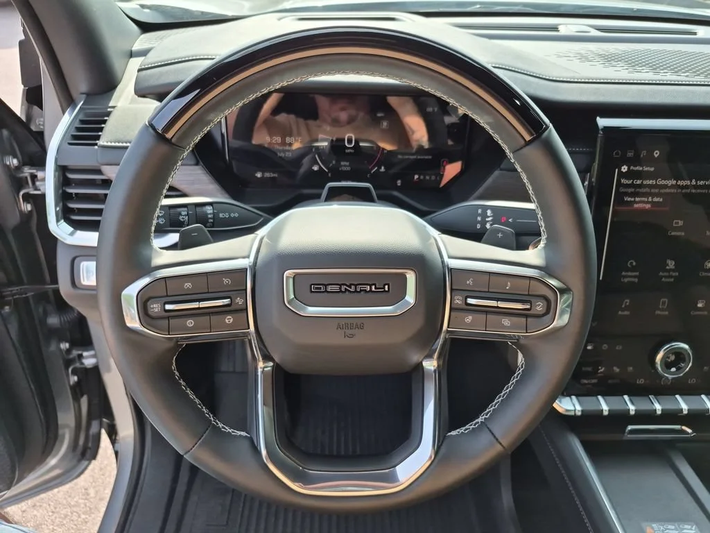 2026 GMC Acadia Denali - Photo 21