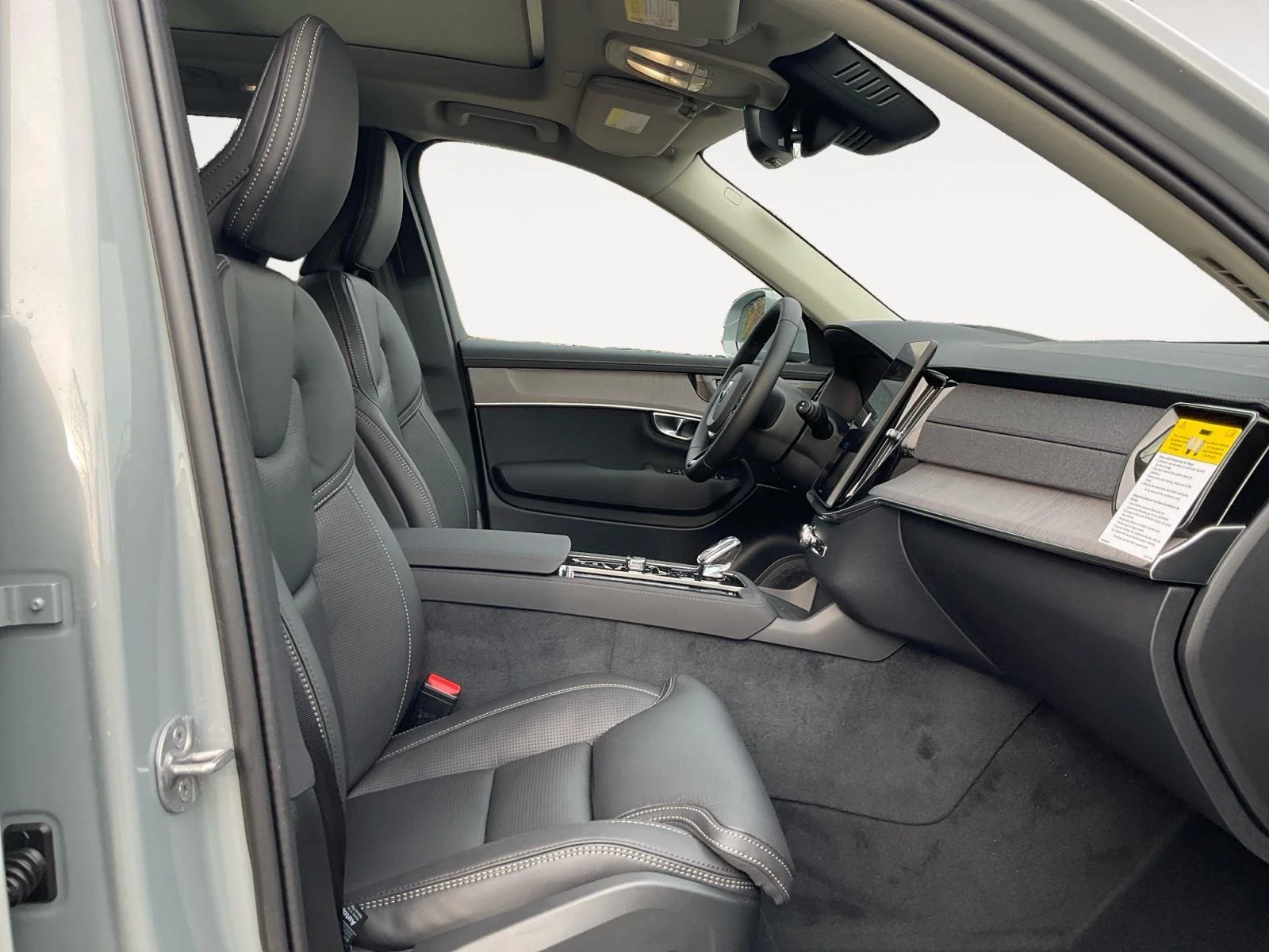 New 2026 Vapour Grey Metallic Volvo Ultra image 15