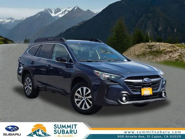 2025 Subaru Outback Premium's photo