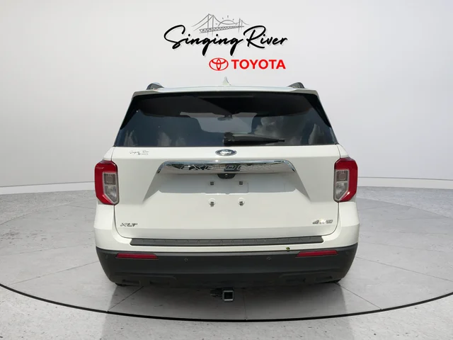 Used 2022 White Ford XLT image 6