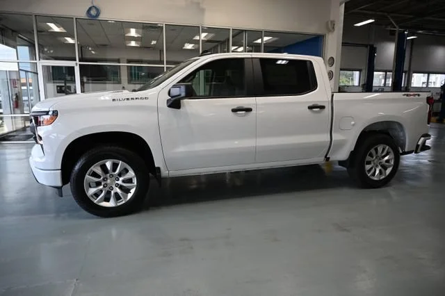 New 2026 Summit White Chevrolet Custom image 8