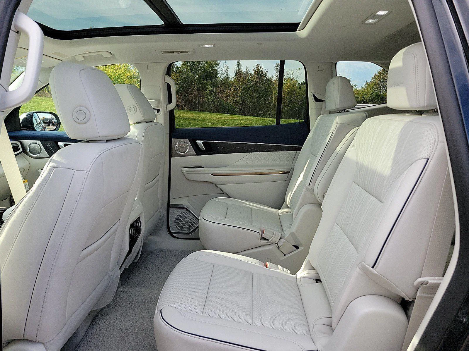 2026 Buick Enclave Avenir - Photo 12