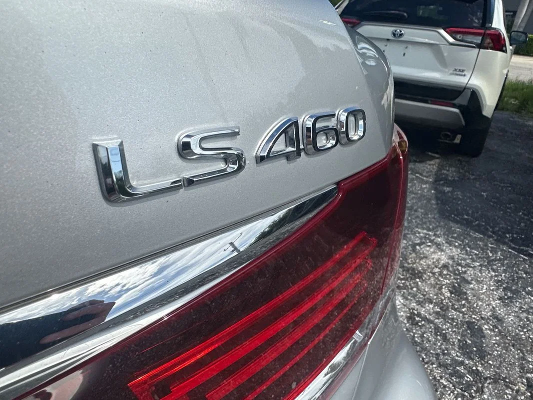Used 2014  Lexus  image 14