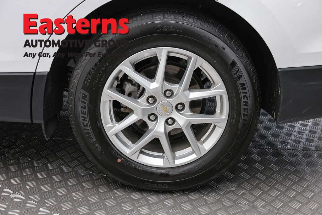 Used 2024 White Chevrolet LT image 8