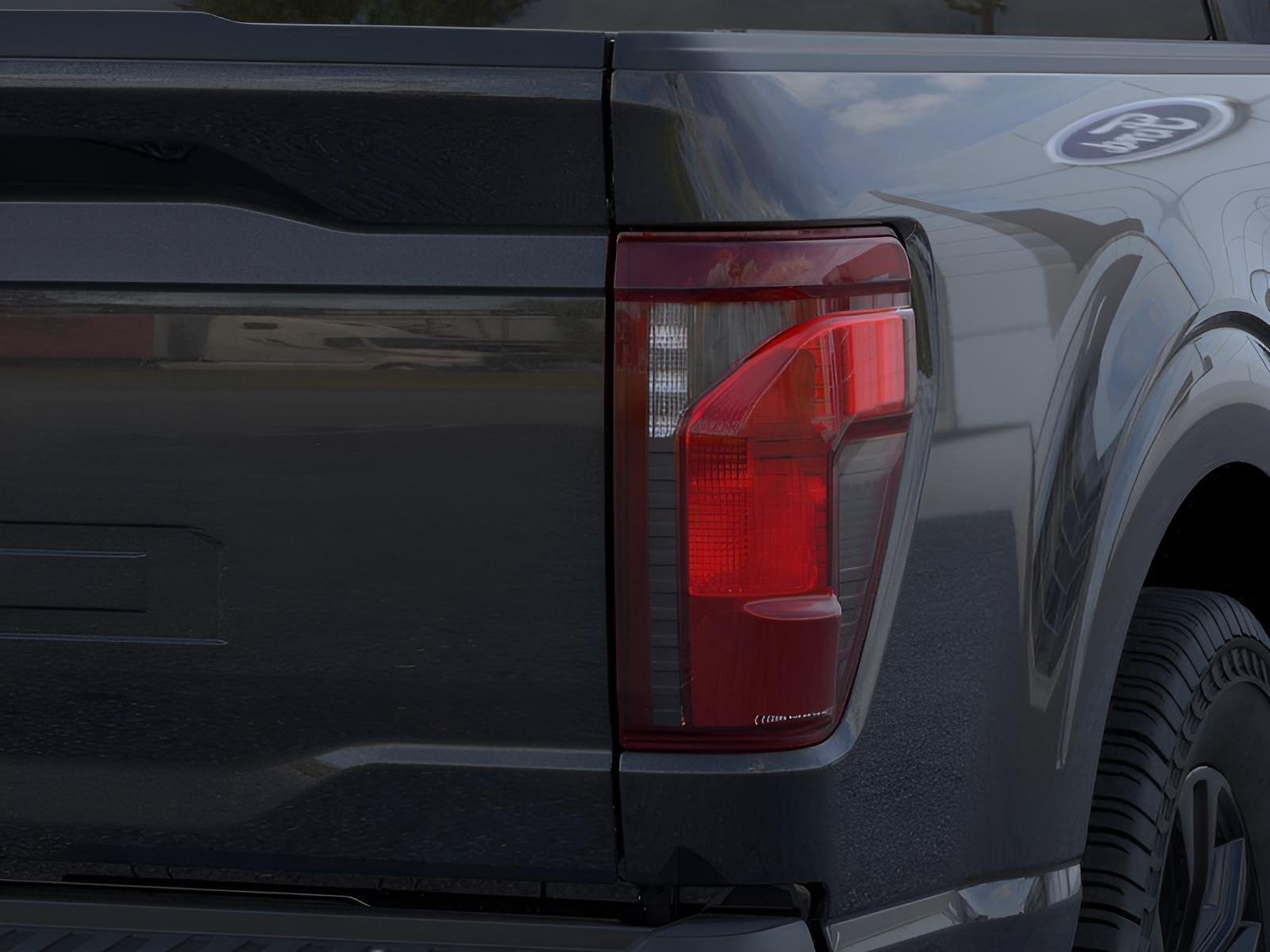 New 2026 Agate Black Metallic Ford XLT image 21